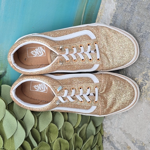 Vans Juniors Glitter Gold Old Skool Sneakers - Picture 10 of 11